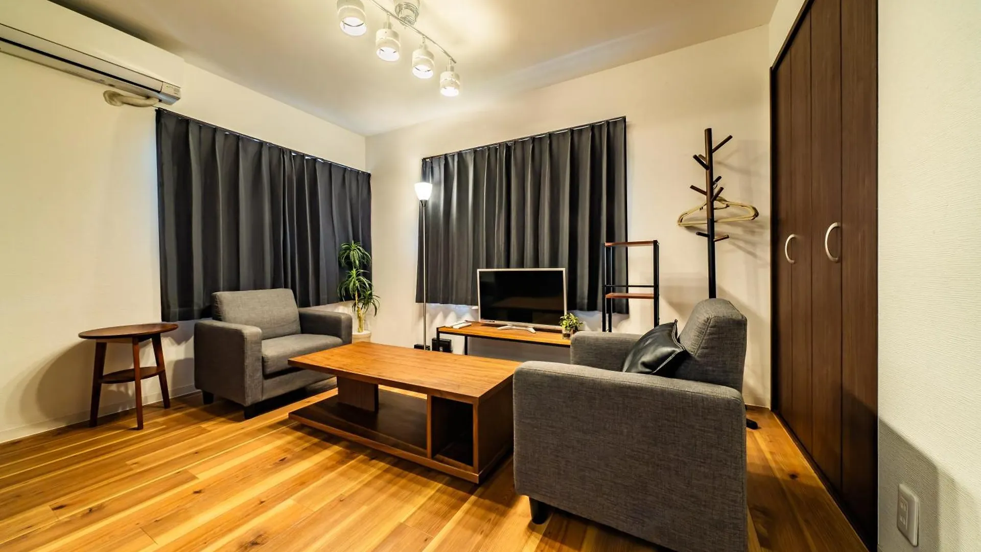 29, Omori-Kita, Private House Rental Tokyo 0*,  Japan